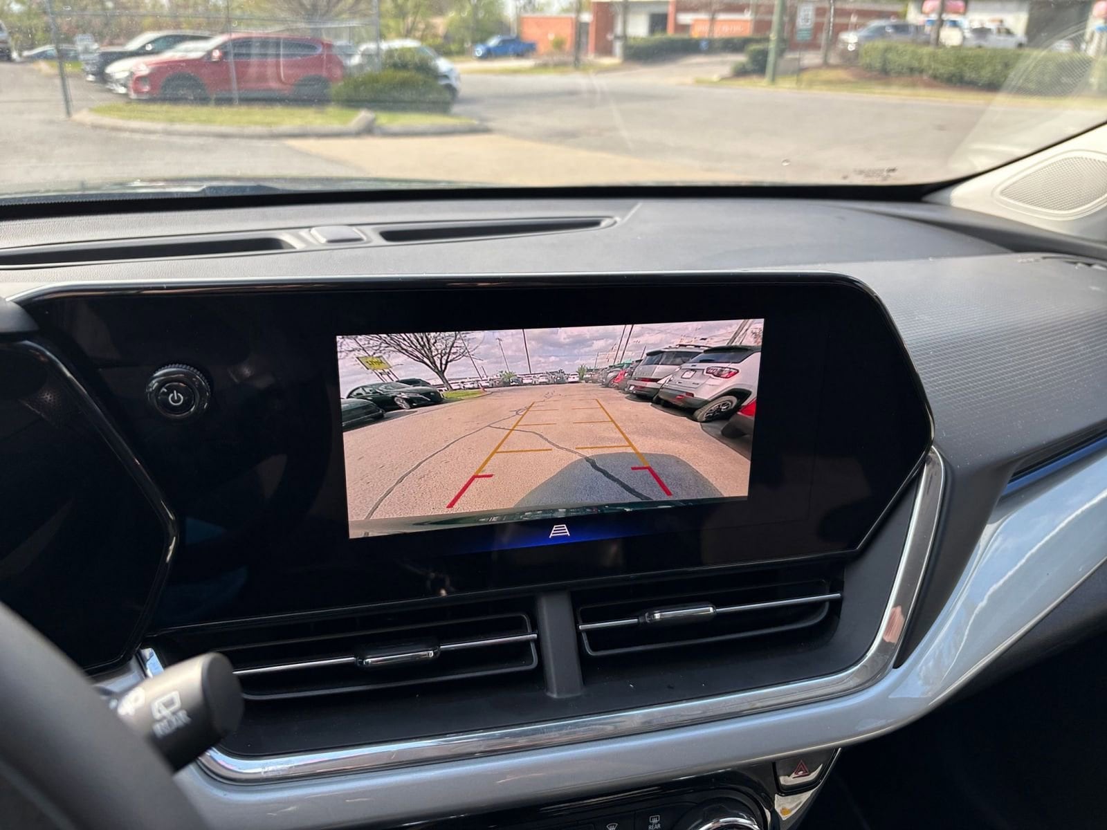 Thumbnail: 2025 Chevrolet Trax - 22