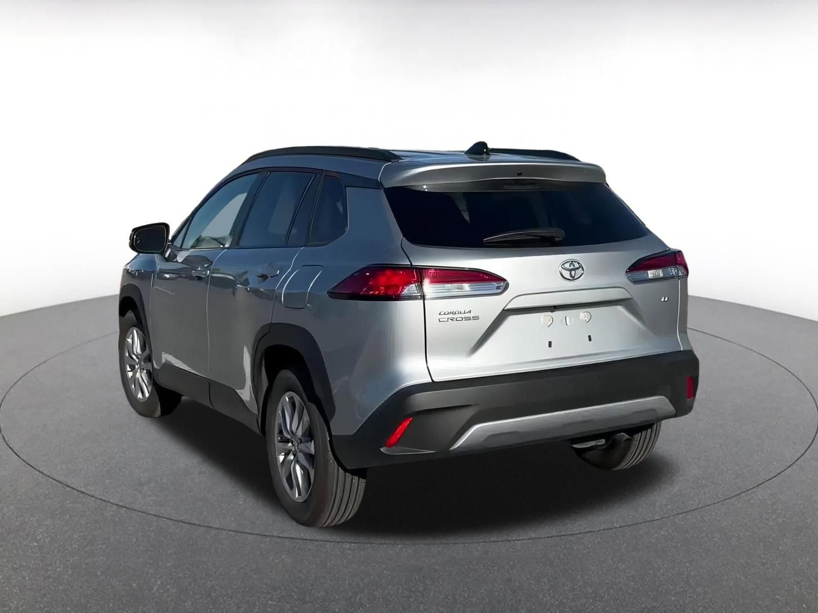 Thumbnail: 2025 Toyota Corolla Cross - 11