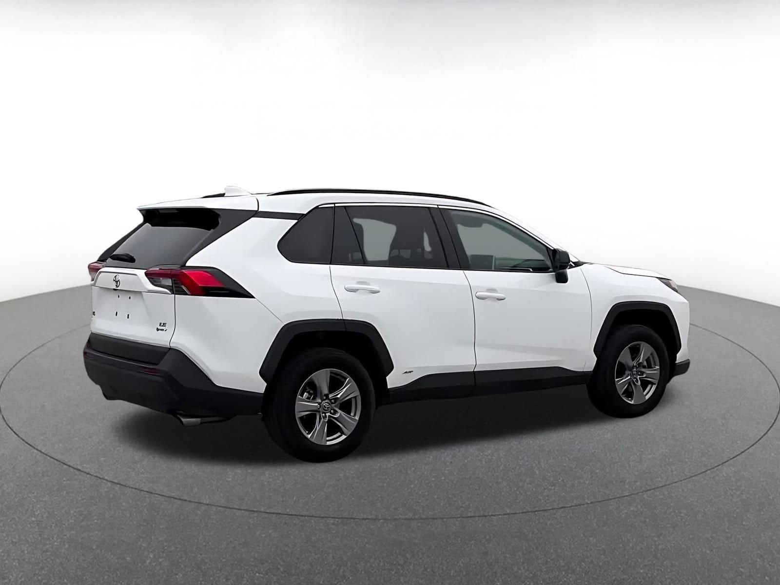 Thumbnail: 2025 Toyota RAV4 - 14