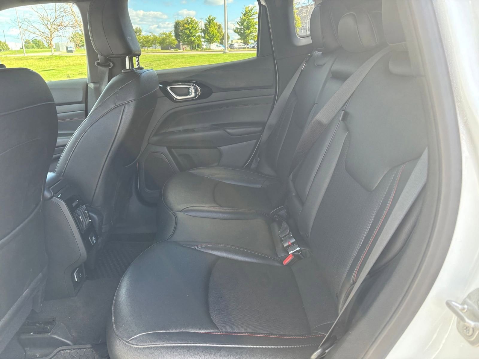 Thumbnail: 2025 Jeep Compass - 23