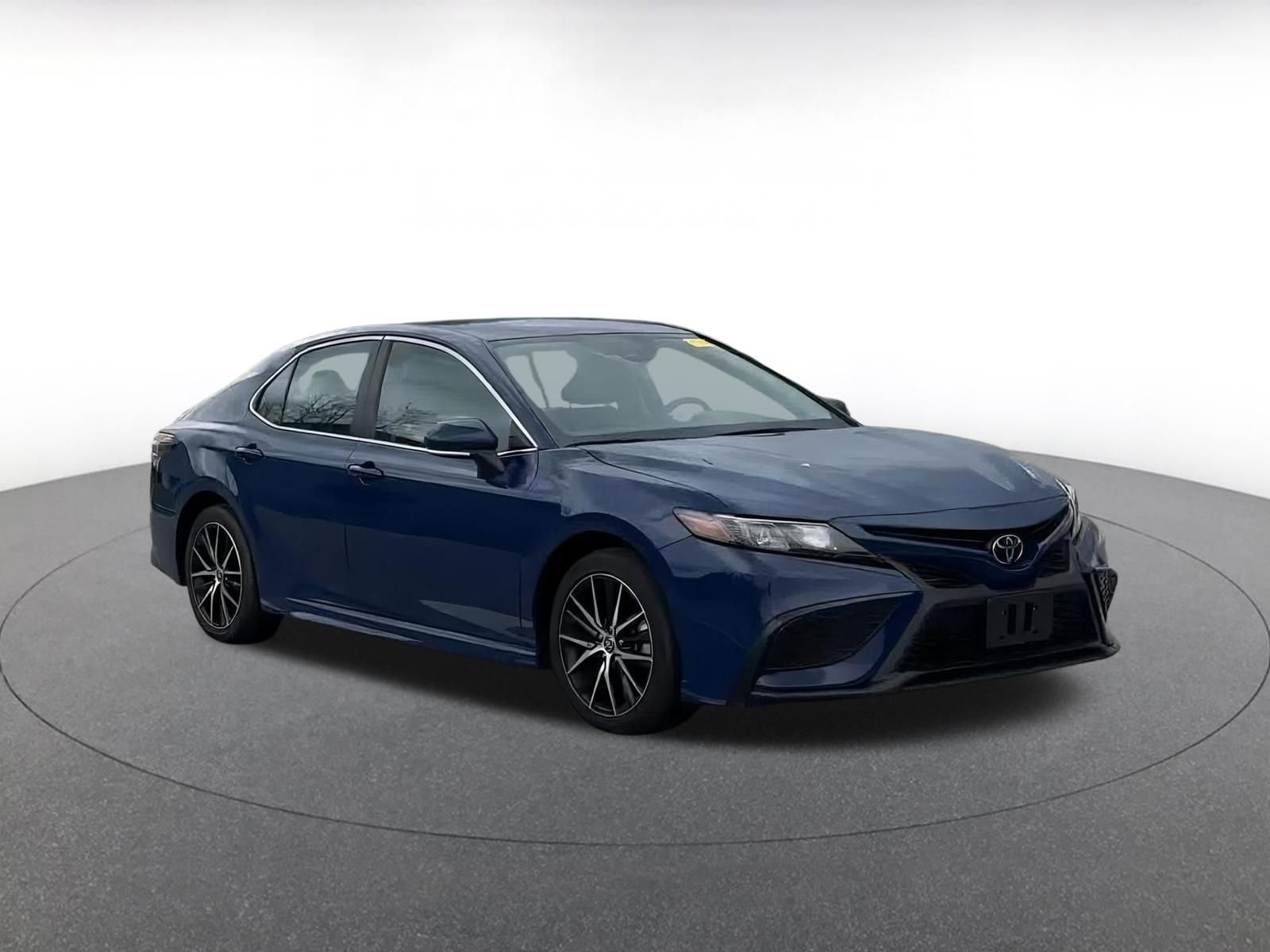 Thumbnail: 2024 Toyota Camry - 3
