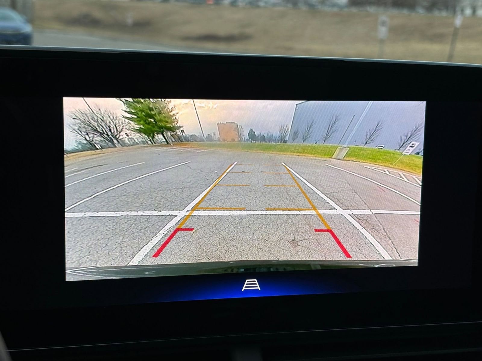 Thumbnail: 2025 Chevrolet Trax - 17