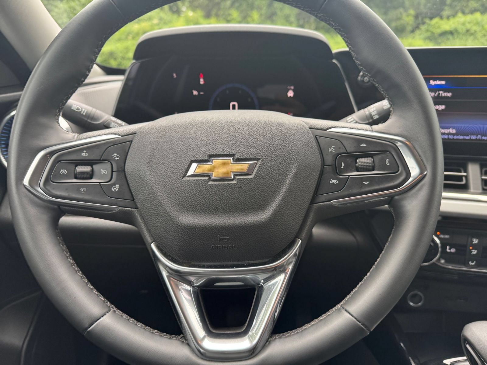 Thumbnail: 2025 Chevrolet Trax - 27