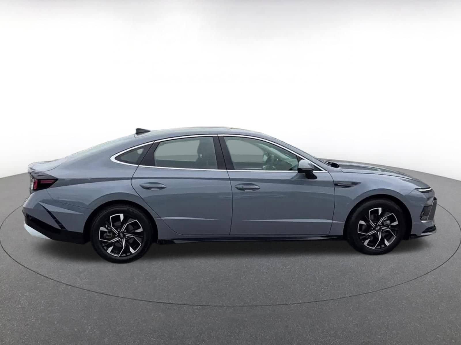 Thumbnail: 2025 Hyundai Sonata - 16