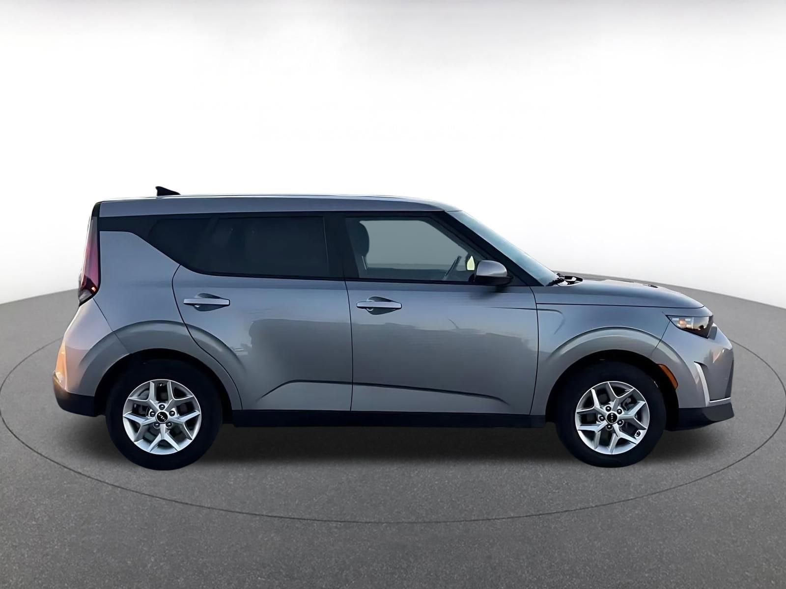 Thumbnail: 2025 Kia Soul - 16