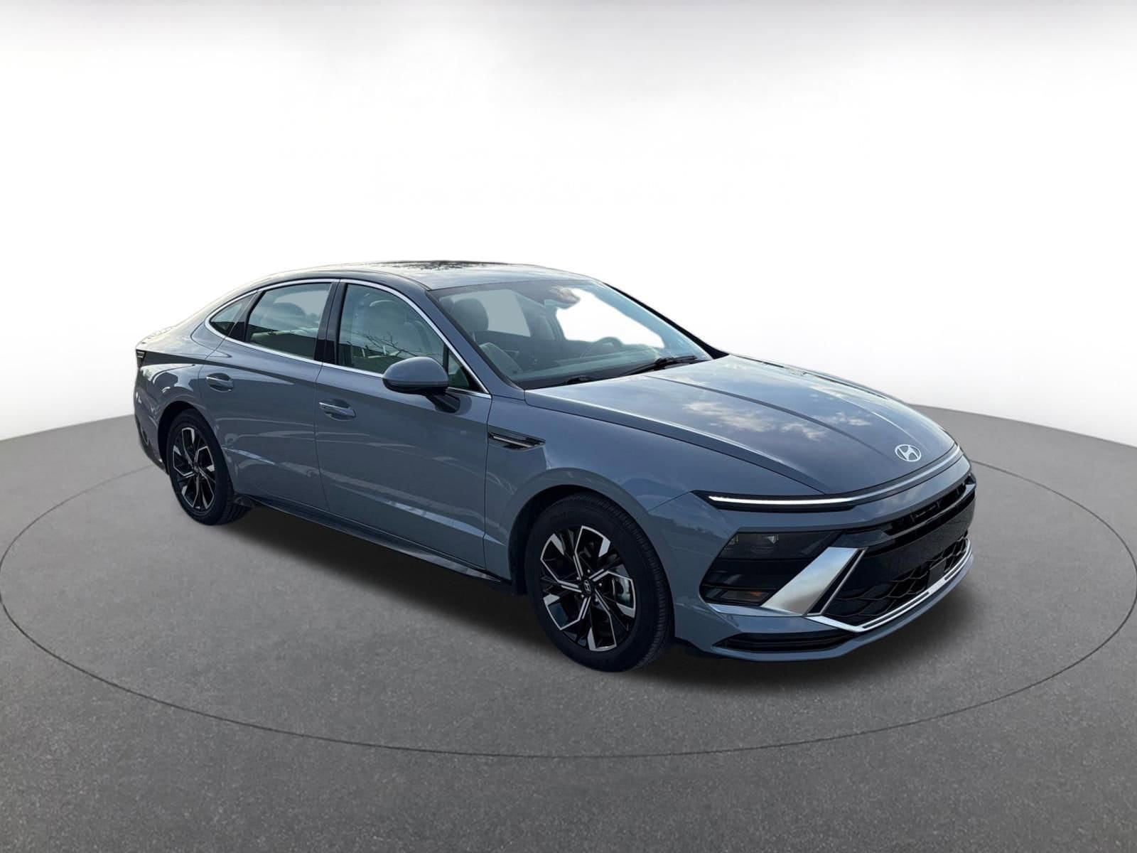 Thumbnail: 2025 Hyundai Sonata - 1