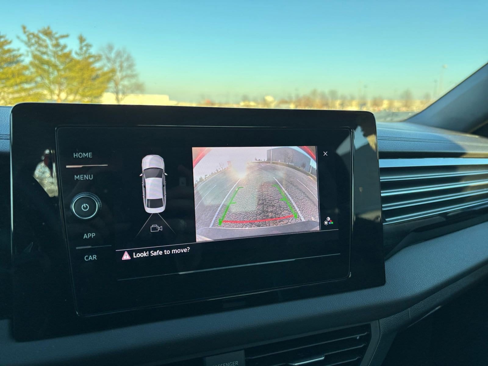 Thumbnail: 2025 Volkswagen Jetta - 17