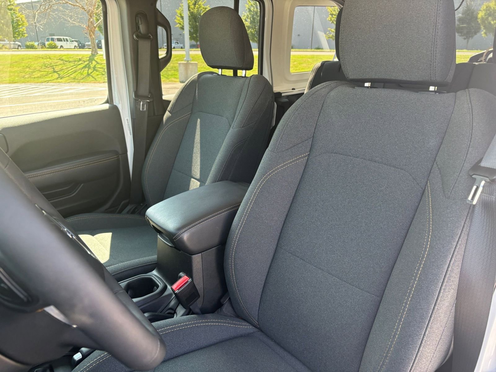 Thumbnail: 2025 Jeep Wrangler - 35