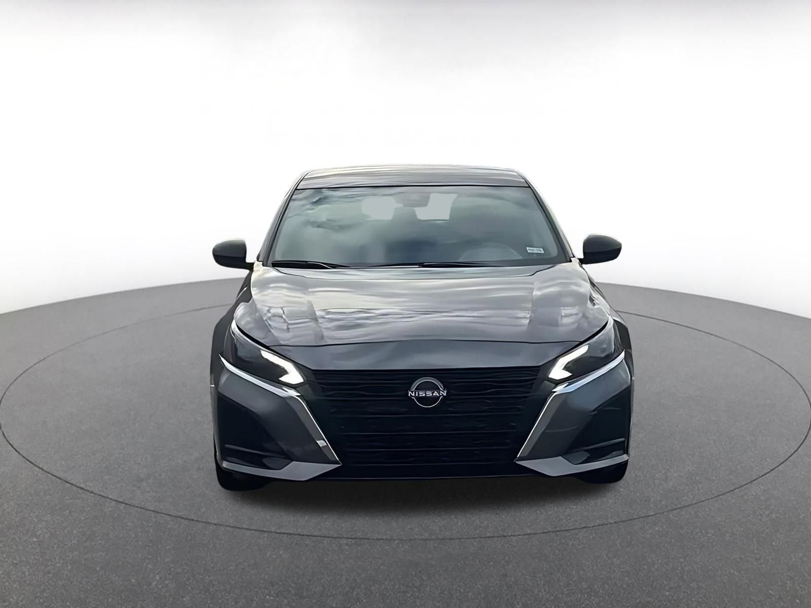 Thumbnail: 2025 Nissan Altima - 4