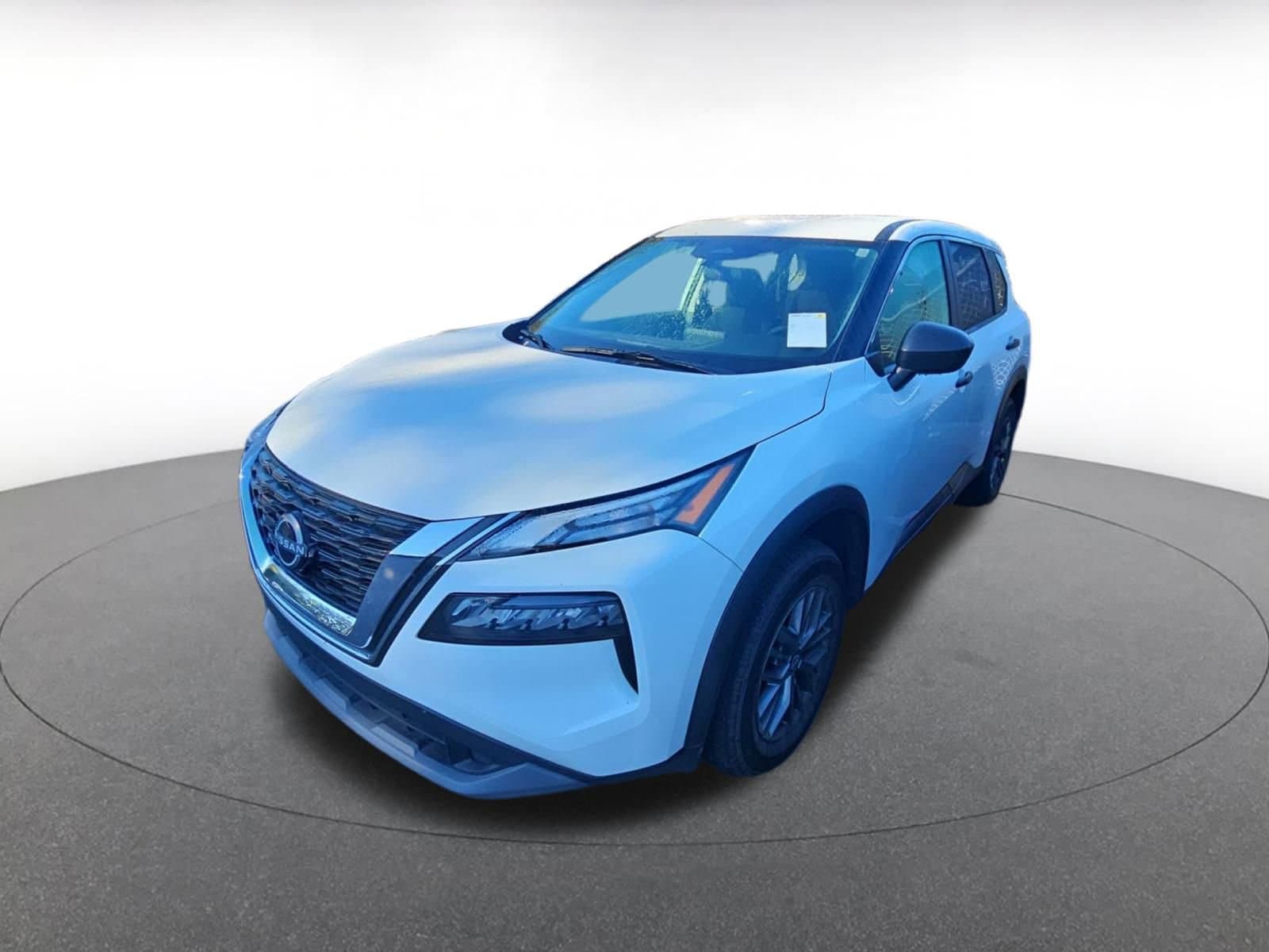 Thumbnail: 2023 Nissan Rogue - 3