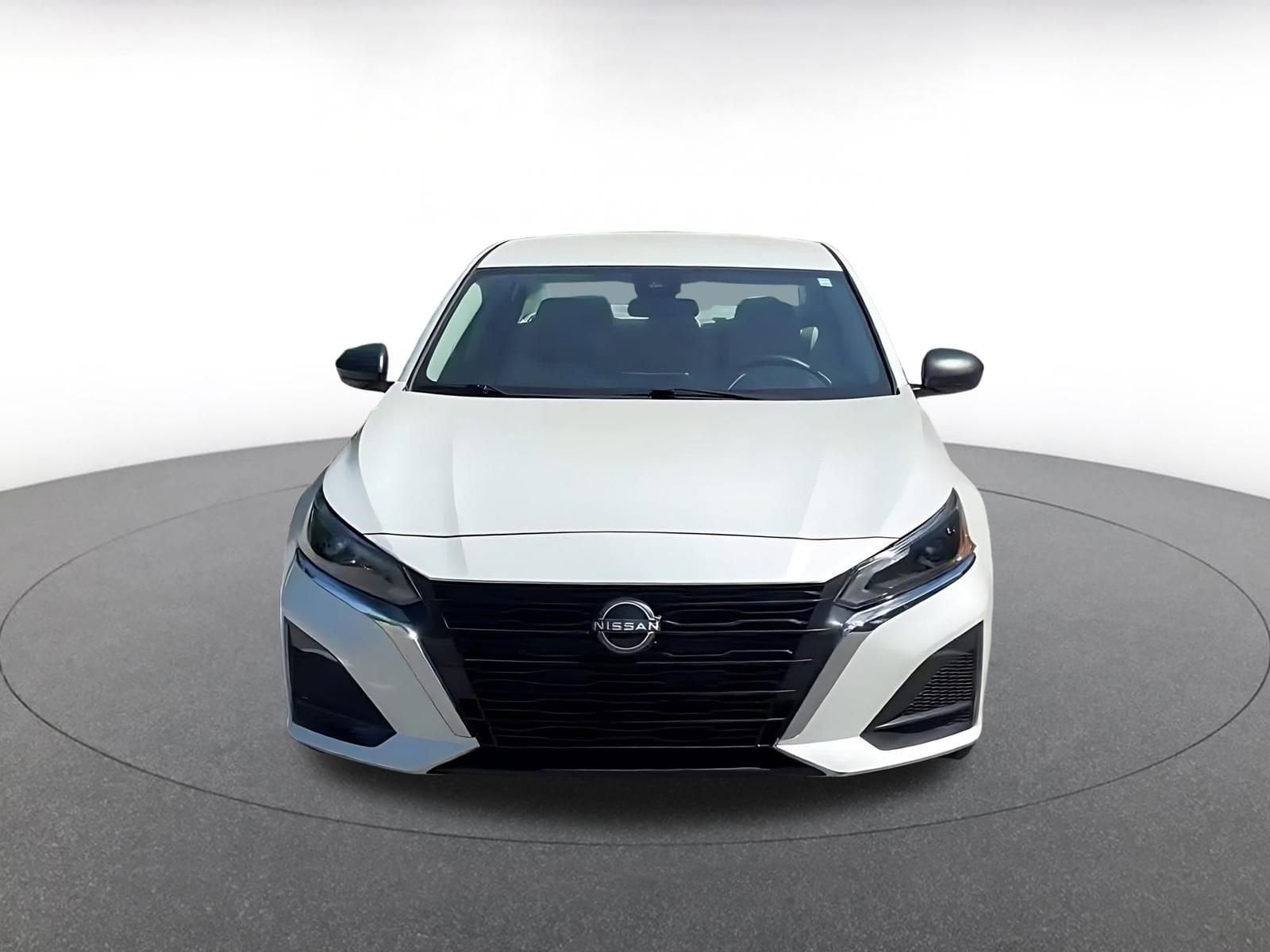 Thumbnail: 2025 Nissan Altima - 4