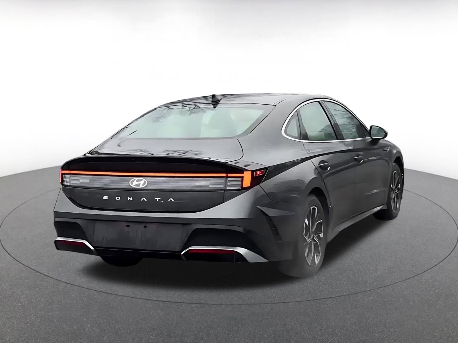 Thumbnail: 2025 Hyundai Sonata - 14