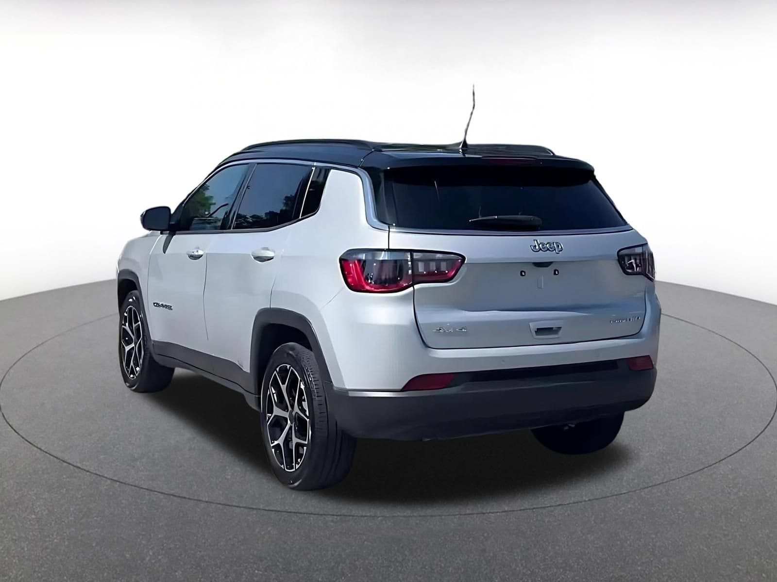 Thumbnail: 2025 Jeep Compass - 10