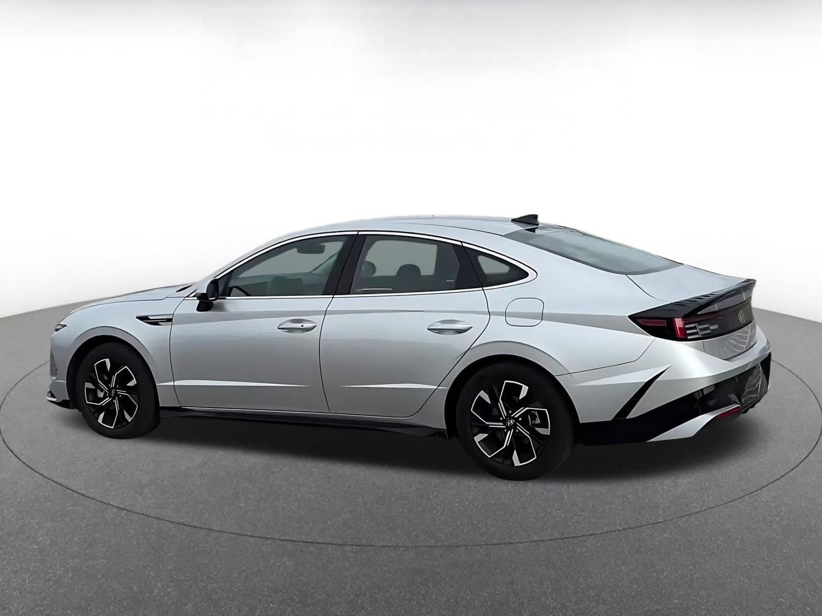 Thumbnail: 2025 Hyundai Sonata - 10