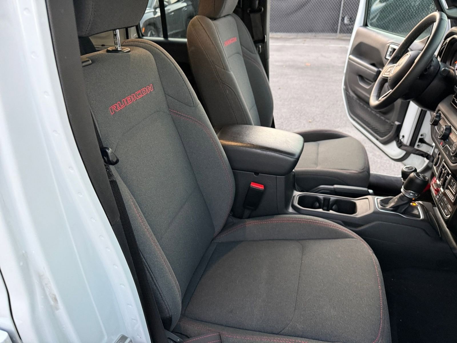 Thumbnail: 2025 Jeep Wrangler - 35