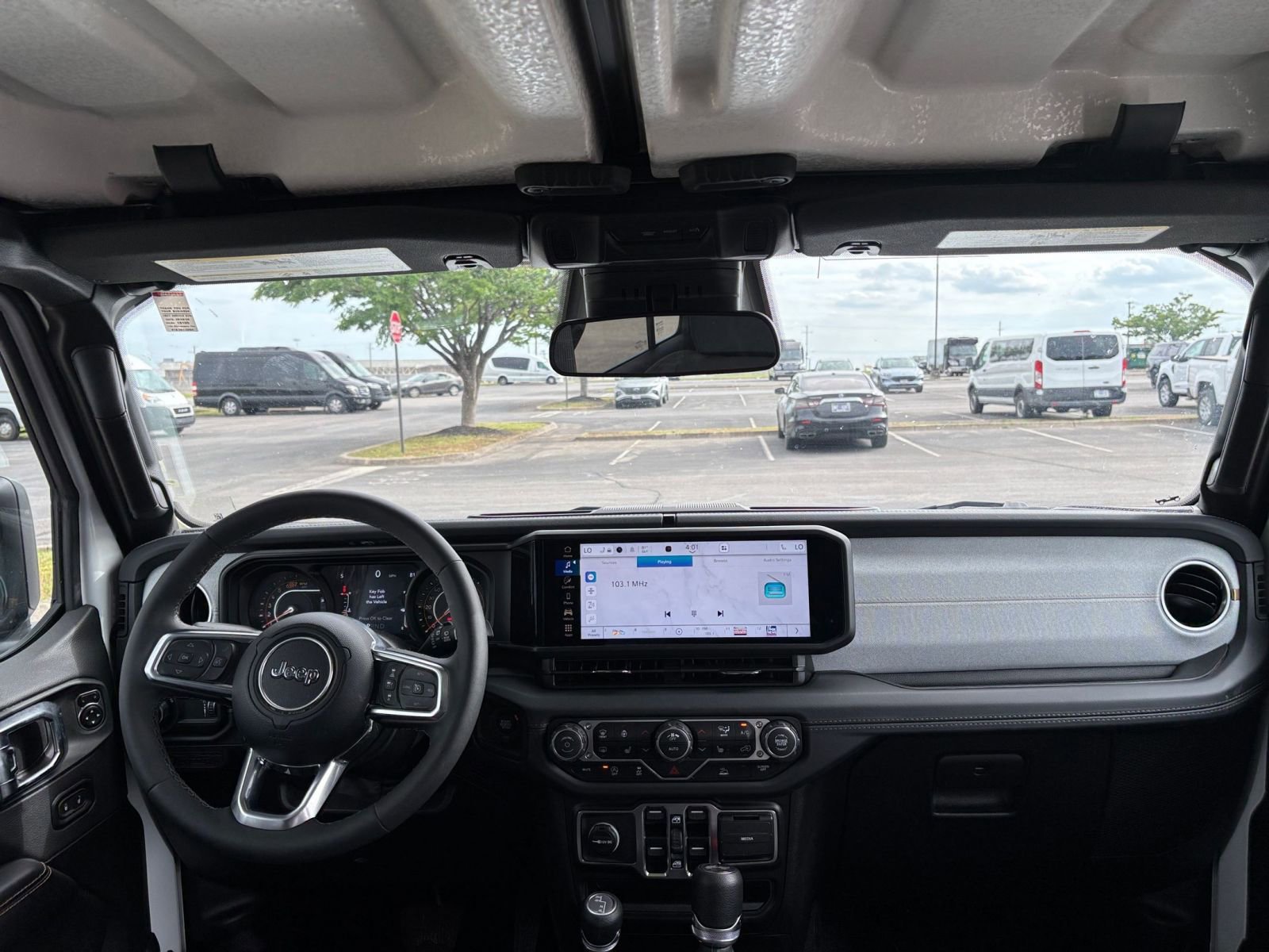 Thumbnail: 2025 Jeep Wrangler - 32