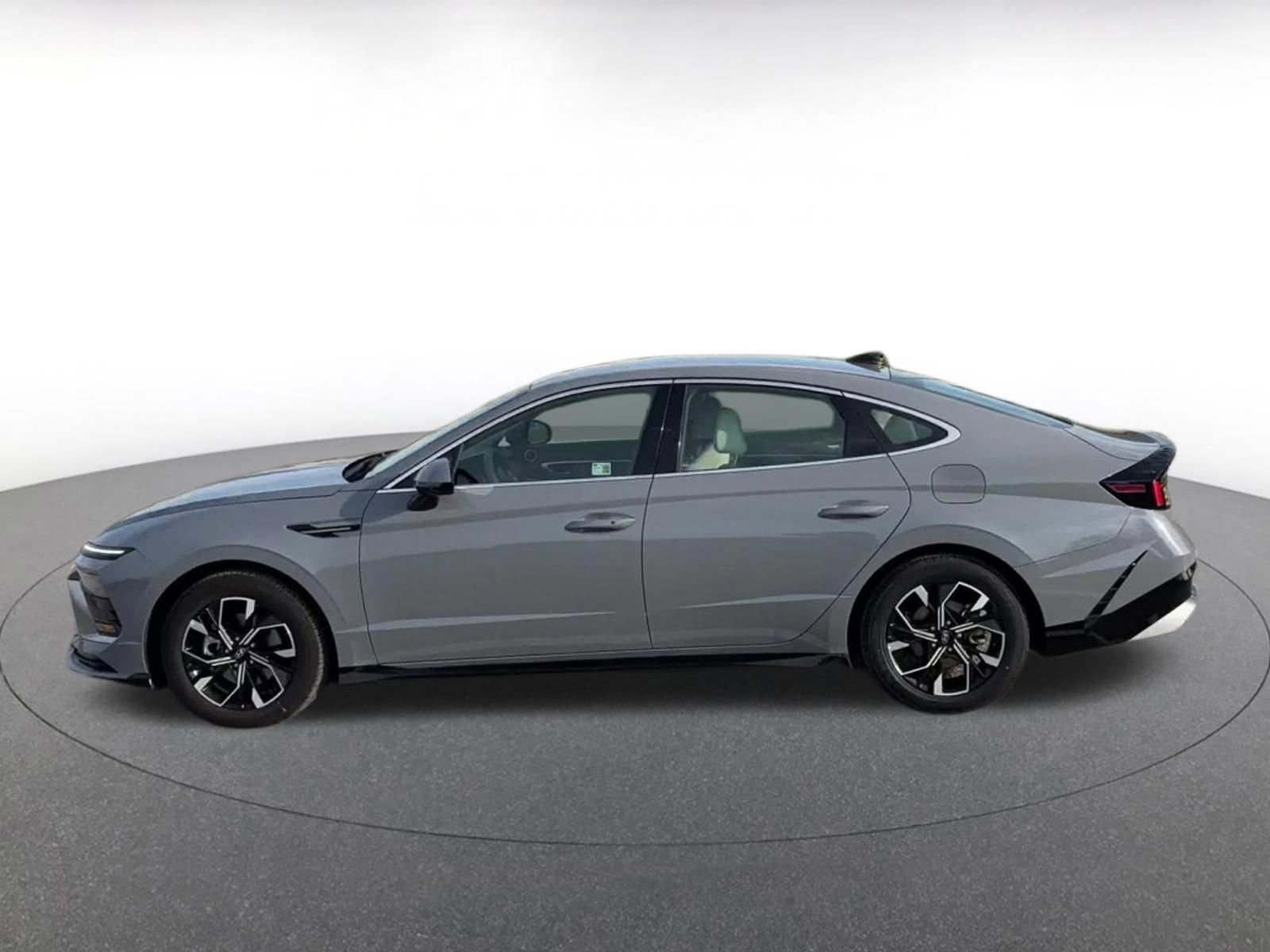 Thumbnail: 2025 Hyundai Sonata - 9