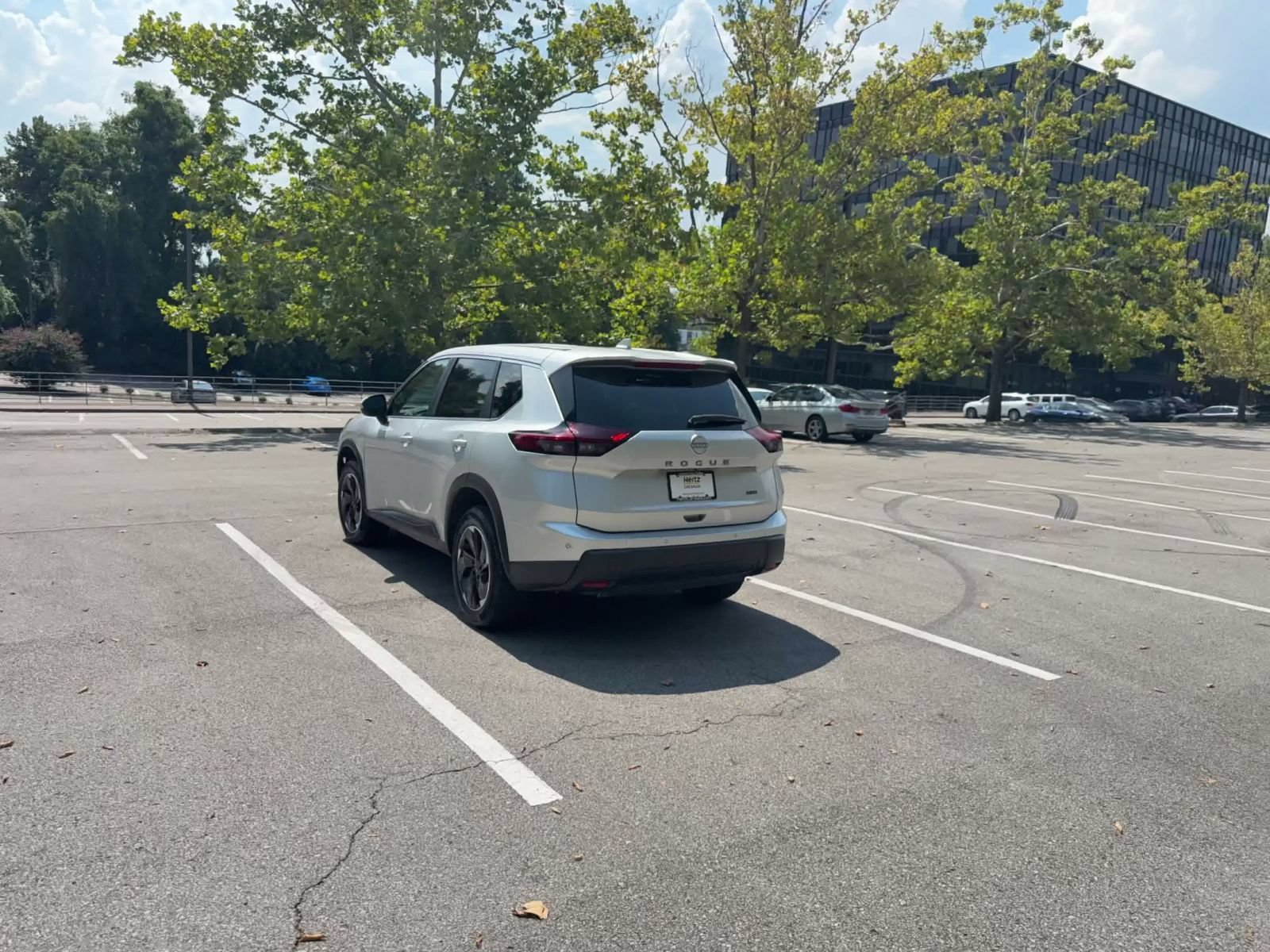 Thumbnail: 2025 Nissan Rogue - 10
