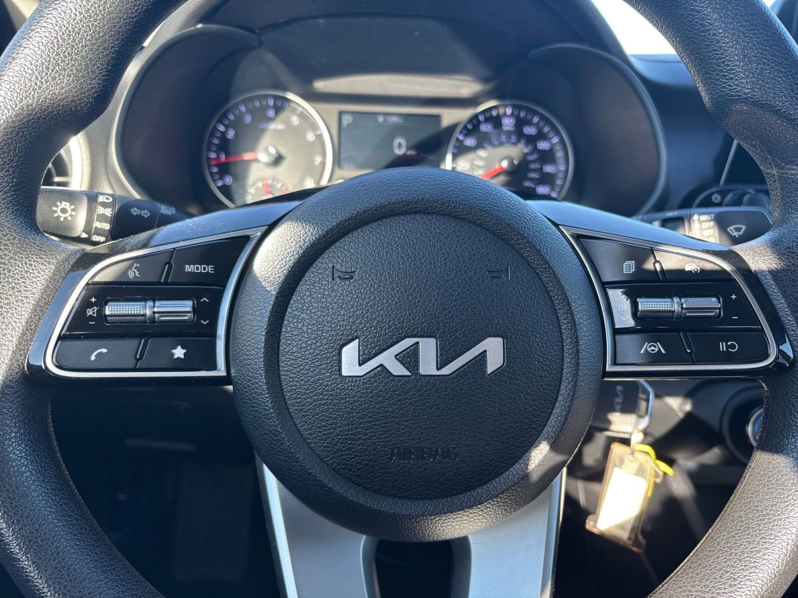 Thumbnail: 2024 Kia Forte - 25