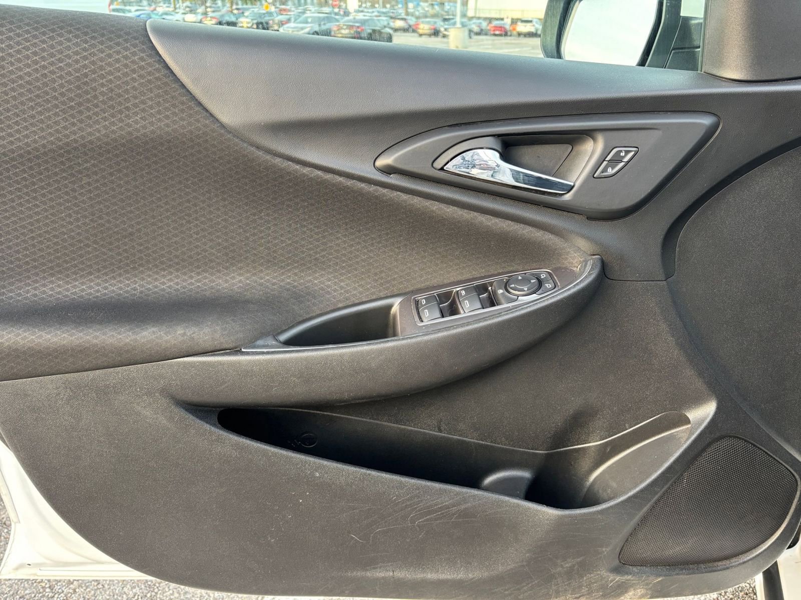 Thumbnail: 2022 Chevrolet Malibu - 18