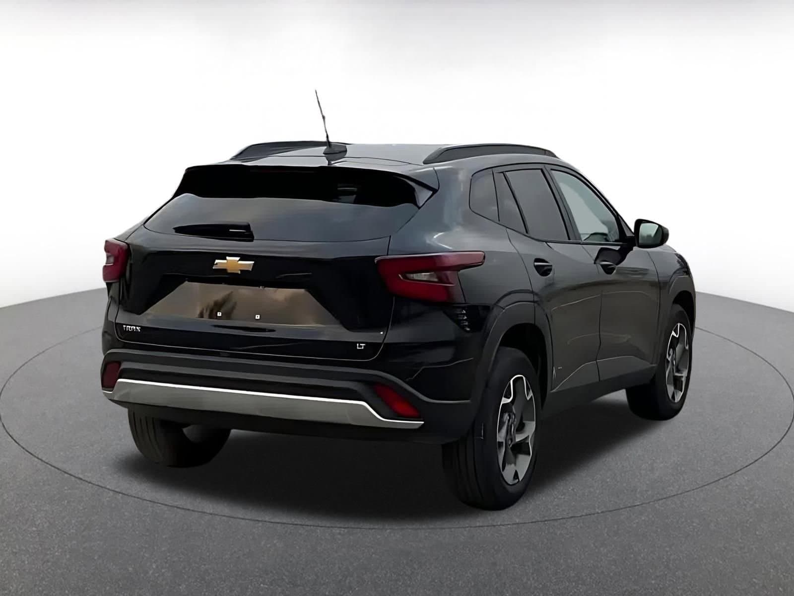 Thumbnail: 2025 Chevrolet Trax - 15