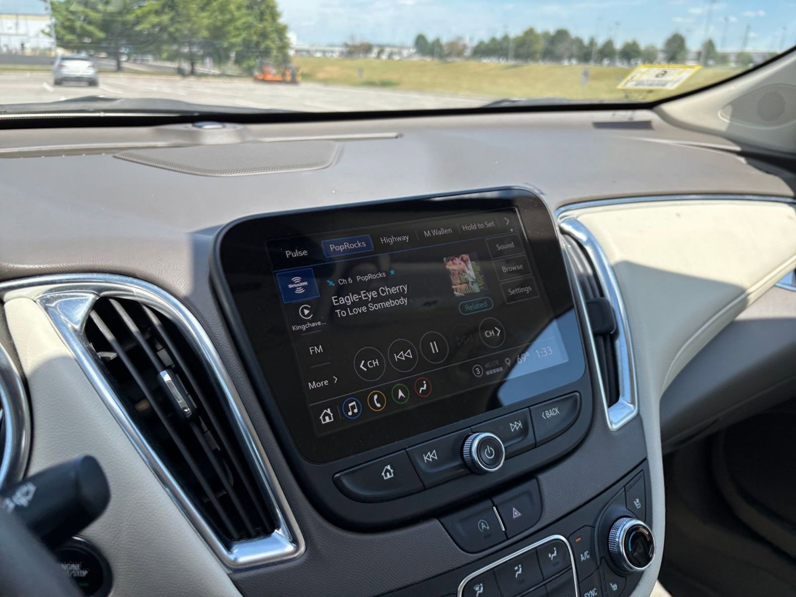 Thumbnail: 2024 Chevrolet Malibu - 21