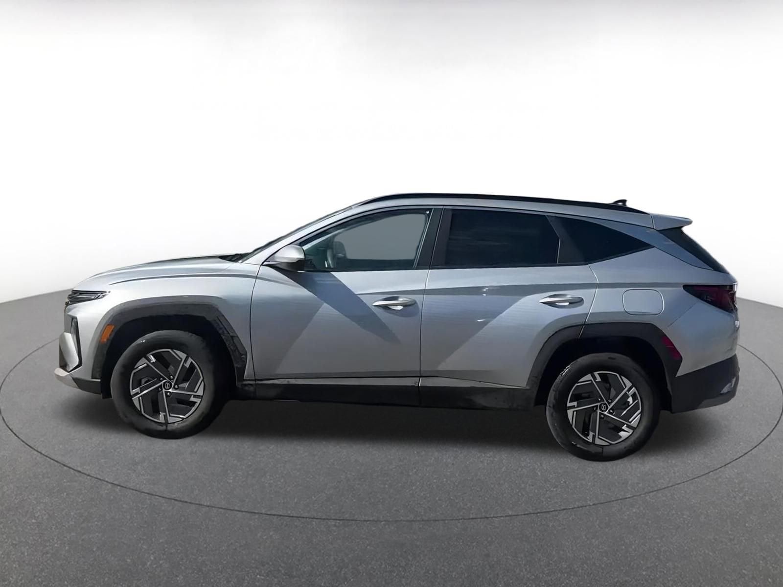 Thumbnail: 2025 Hyundai Tucson - 9