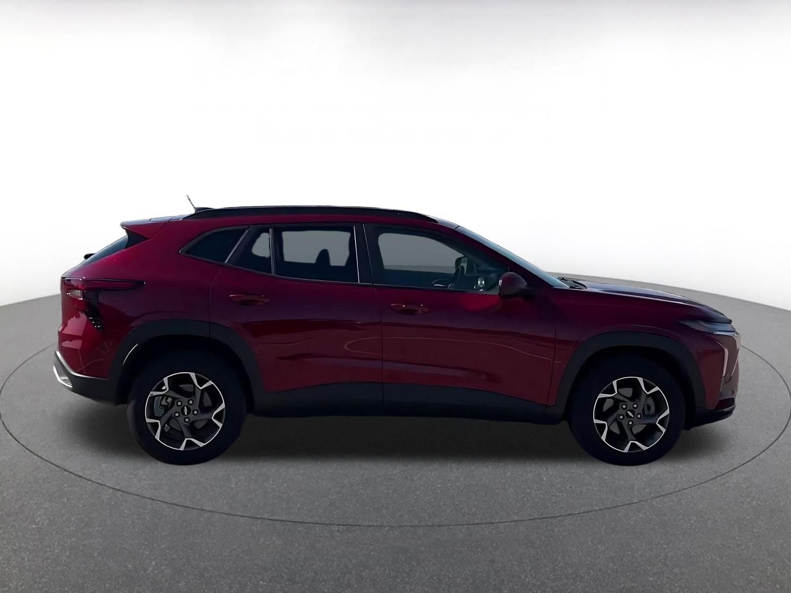 Thumbnail: 2025 Chevrolet Trax - 16
