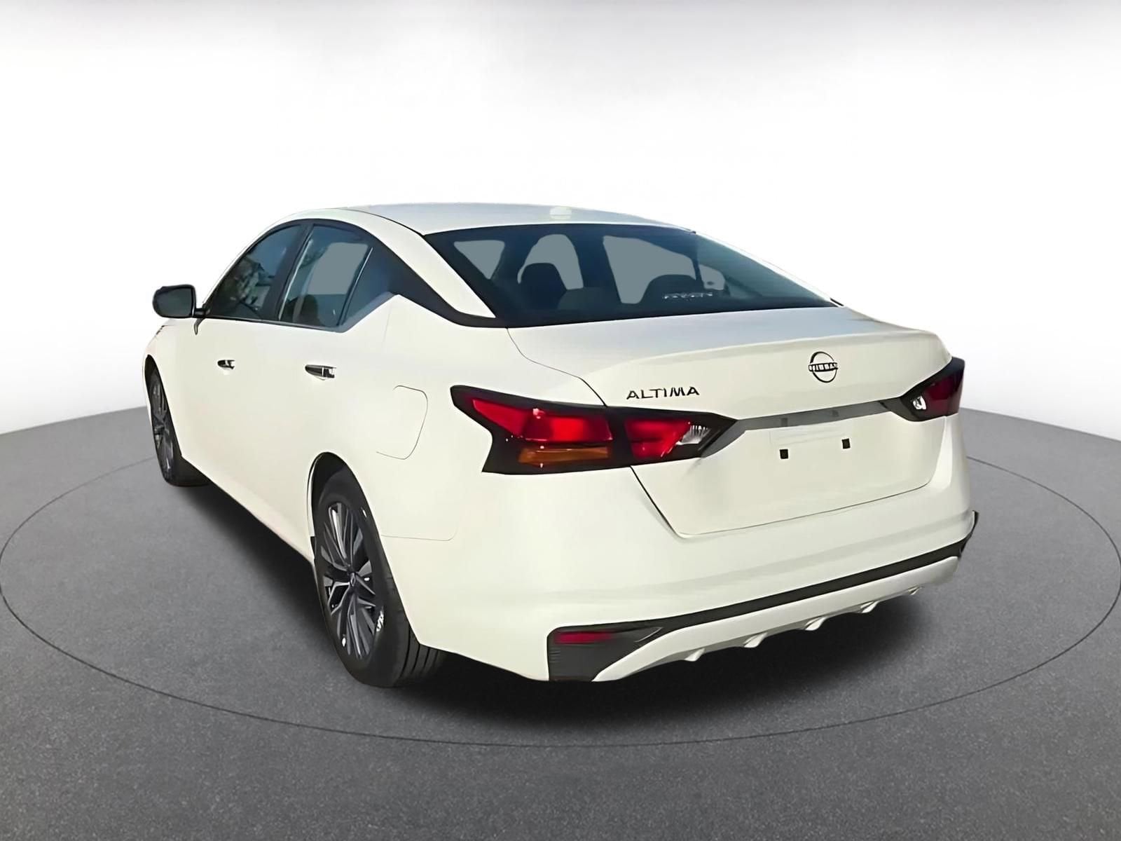 Thumbnail: 2025 Nissan Altima - 11