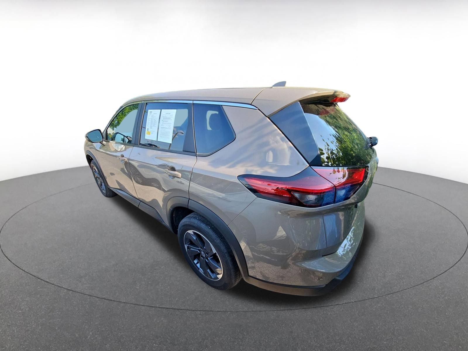 Thumbnail: 2025 Nissan Rogue - 3