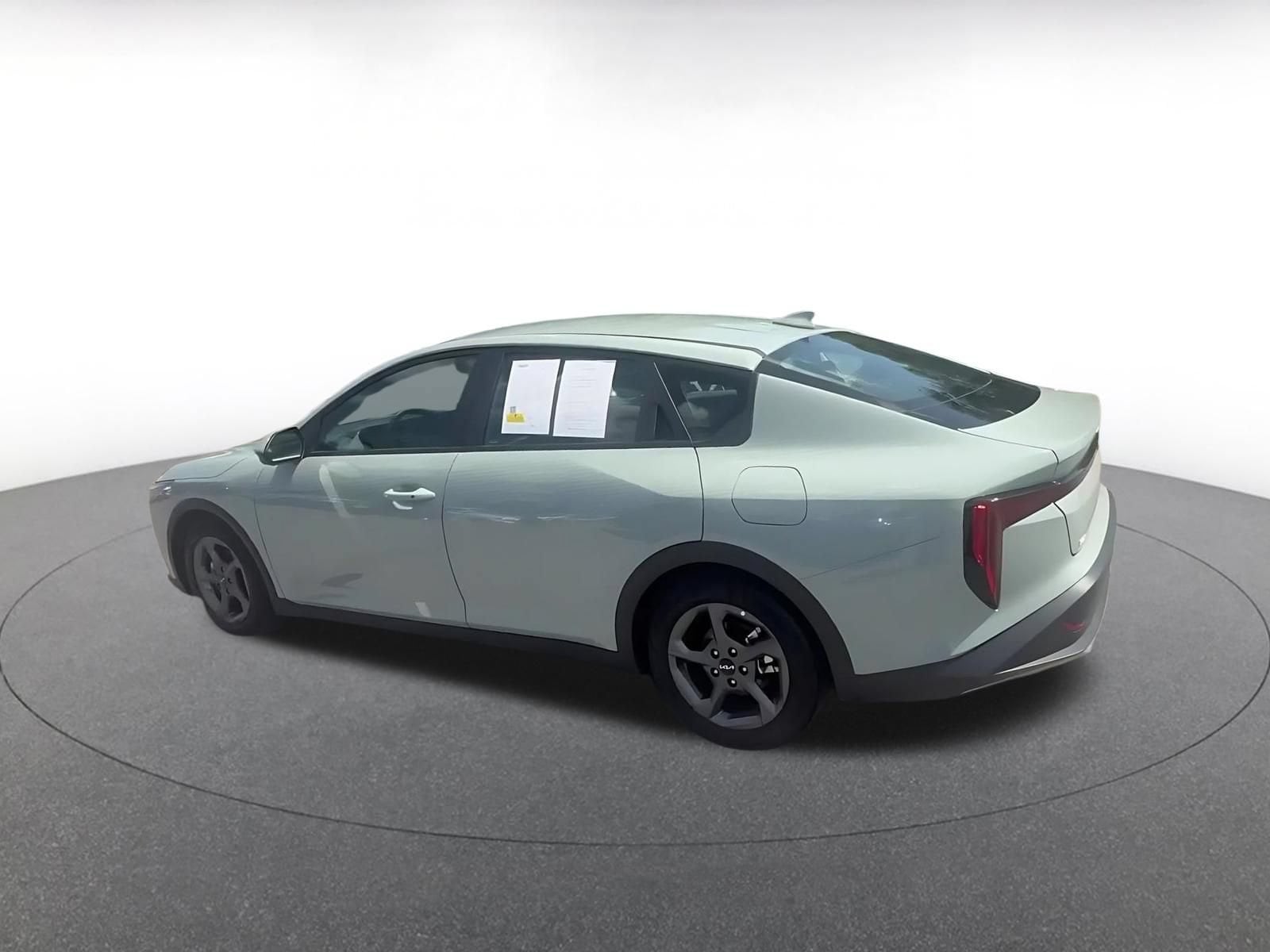 Thumbnail: 2025 Kia K4 - 11