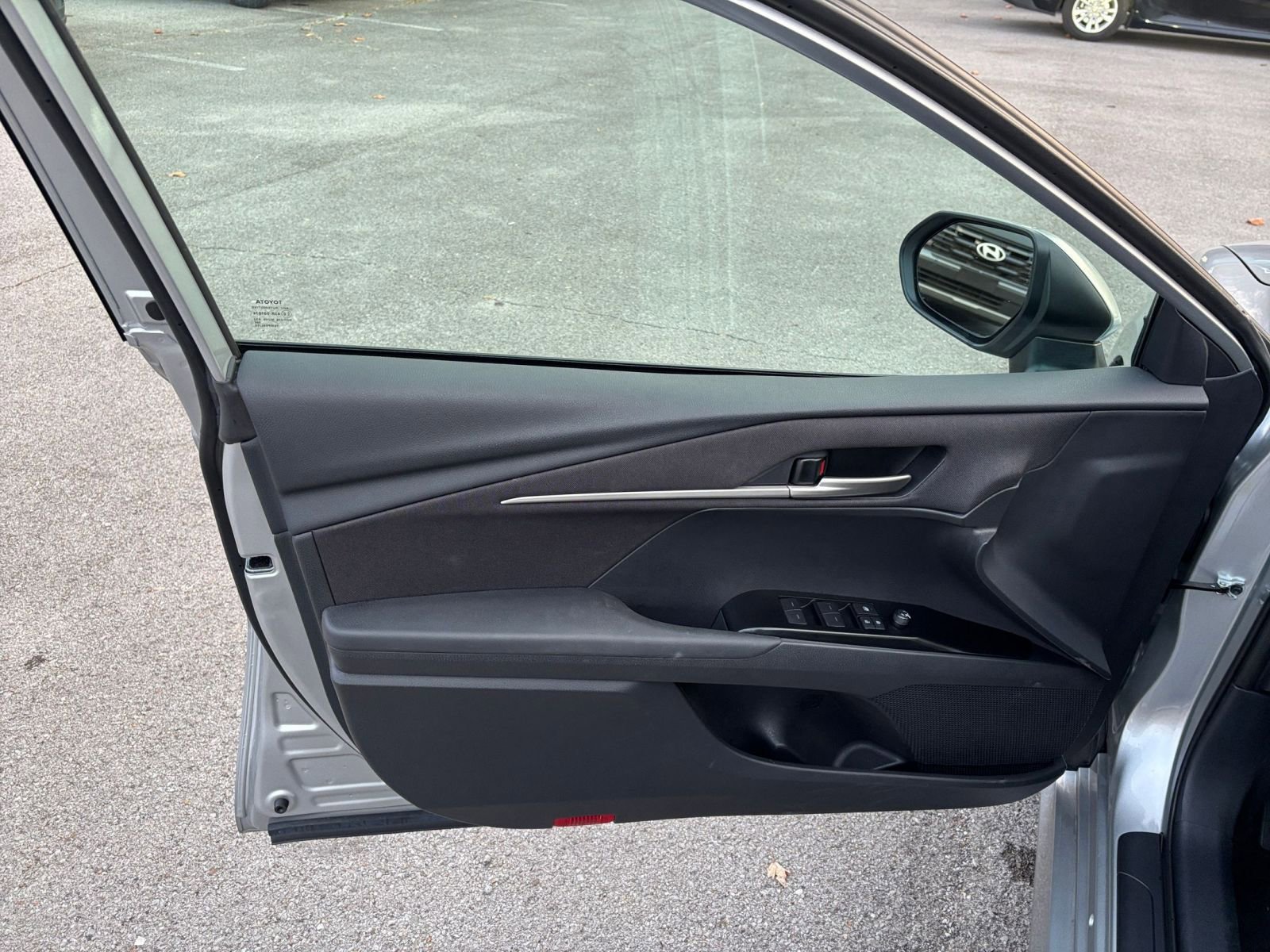 Thumbnail: 2025 Toyota Camry - 20