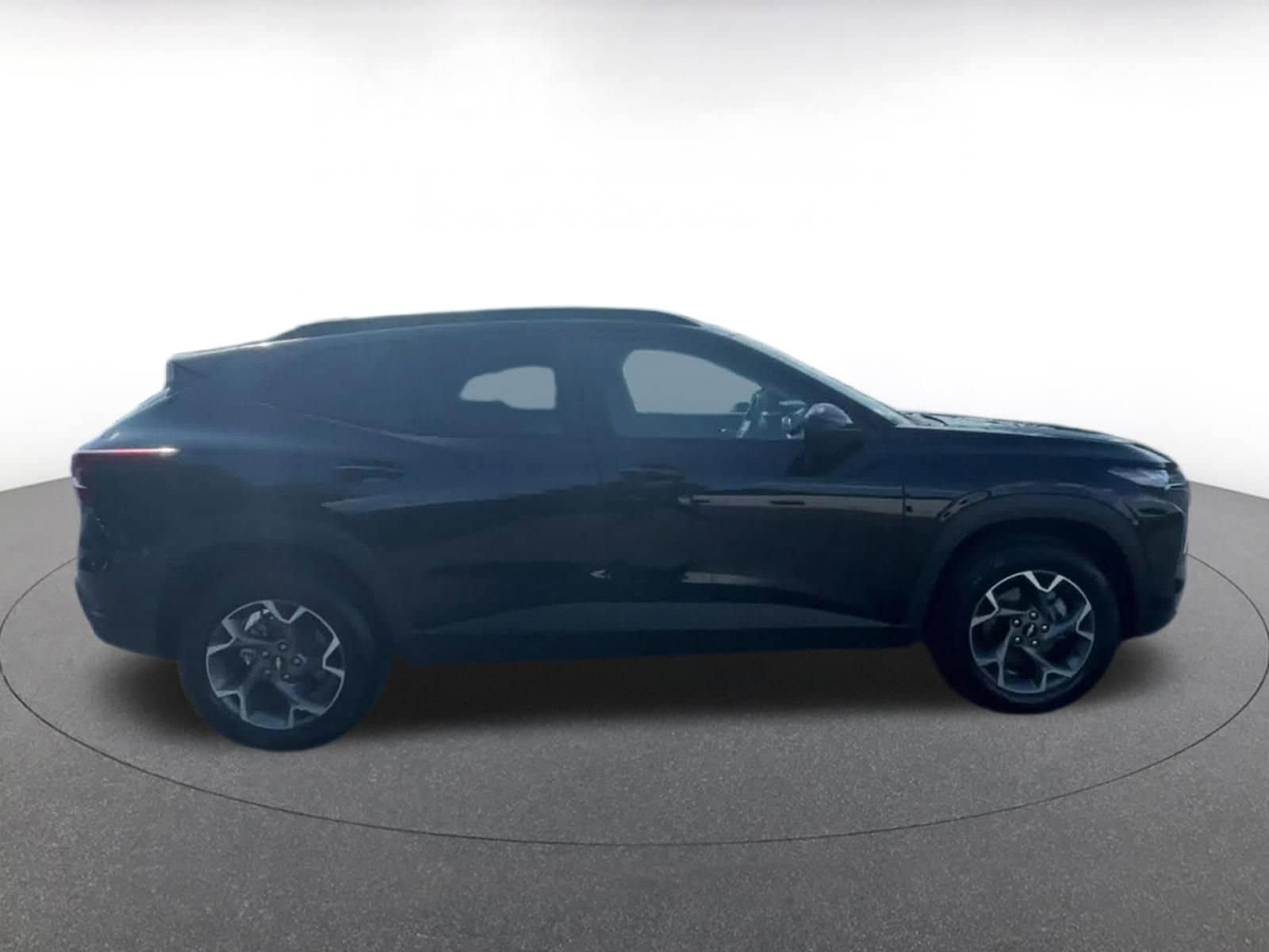 Thumbnail: 2025 Chevrolet Trax - 16