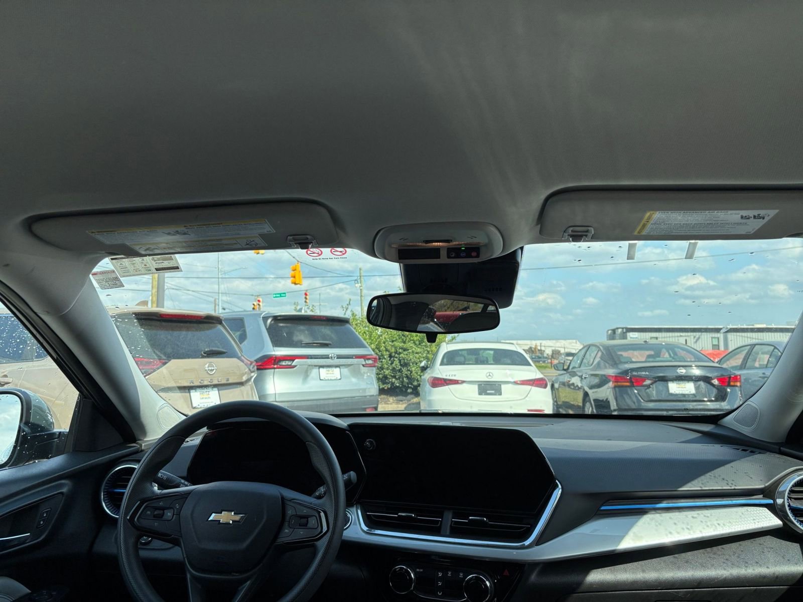 Thumbnail: 2025 Chevrolet Trax - 32