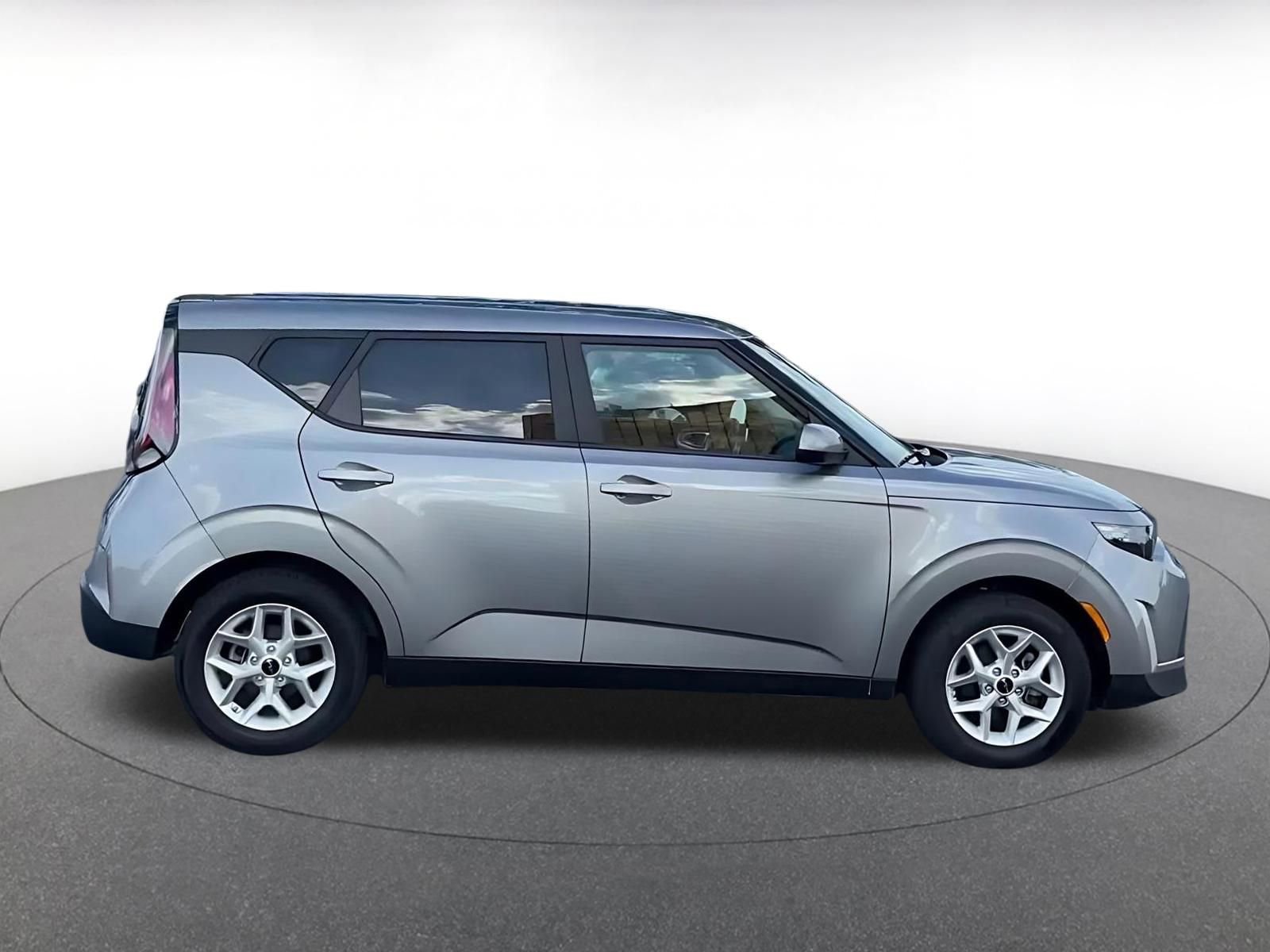 Thumbnail: 2025 Kia Soul - 16