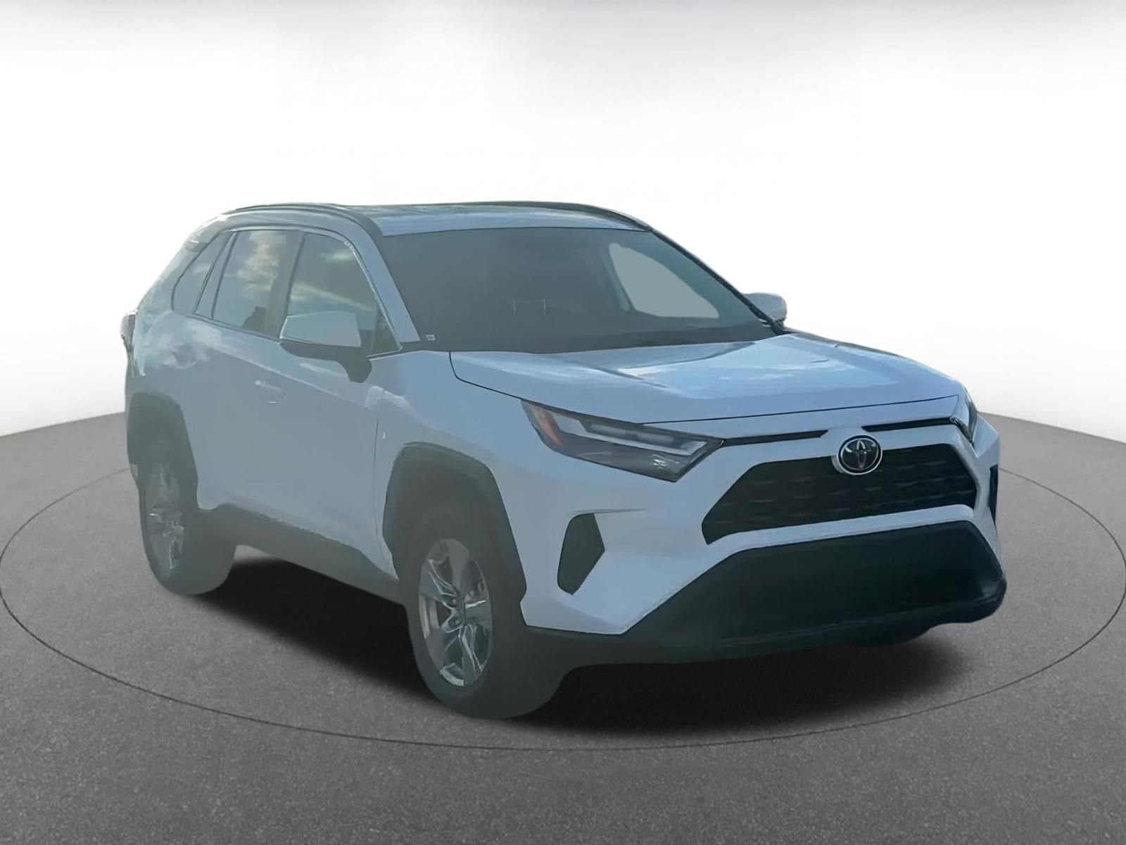 Thumbnail: 2025 Toyota RAV4 - 3