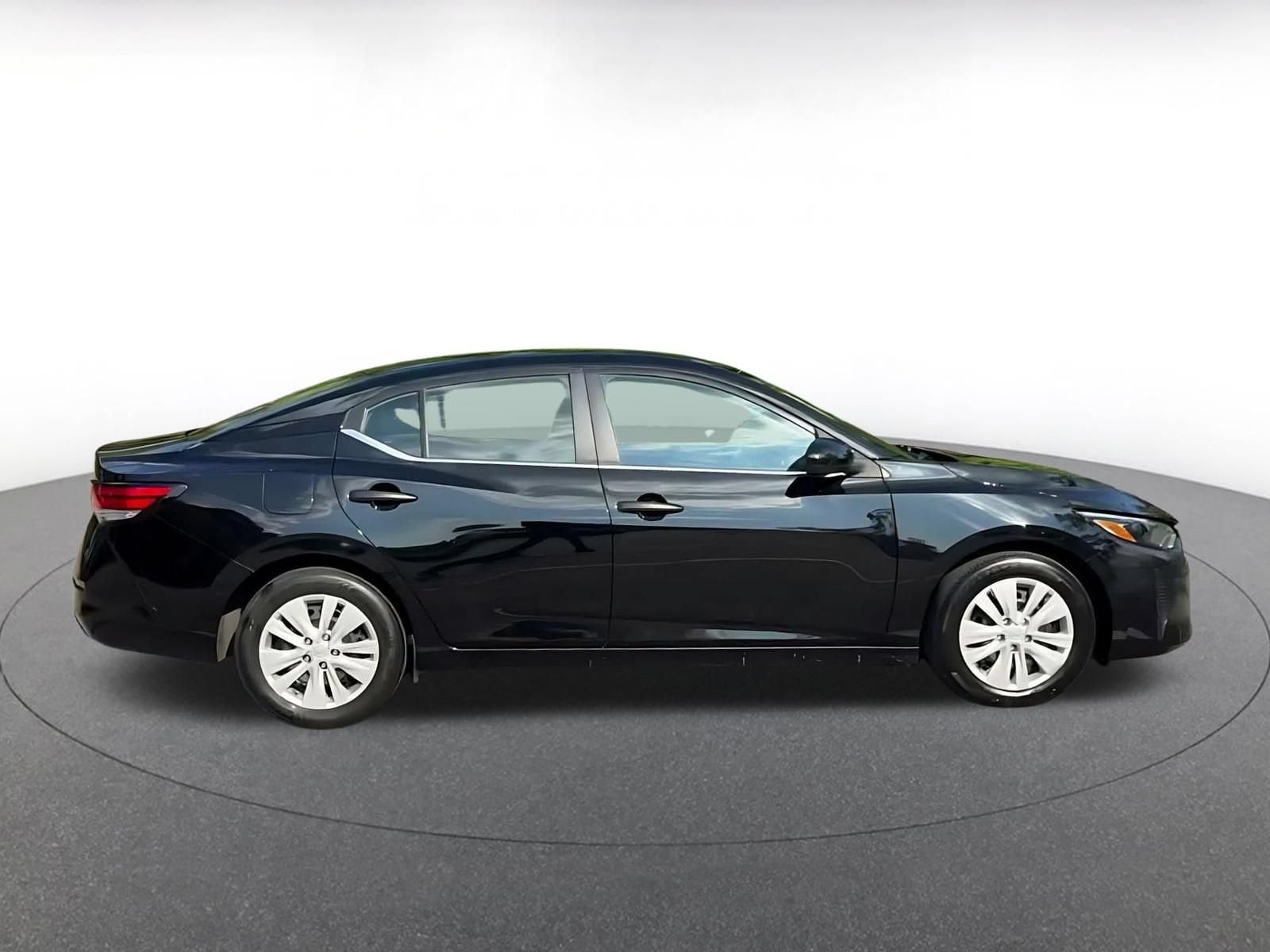 Thumbnail: 2025 Nissan Sentra - 15