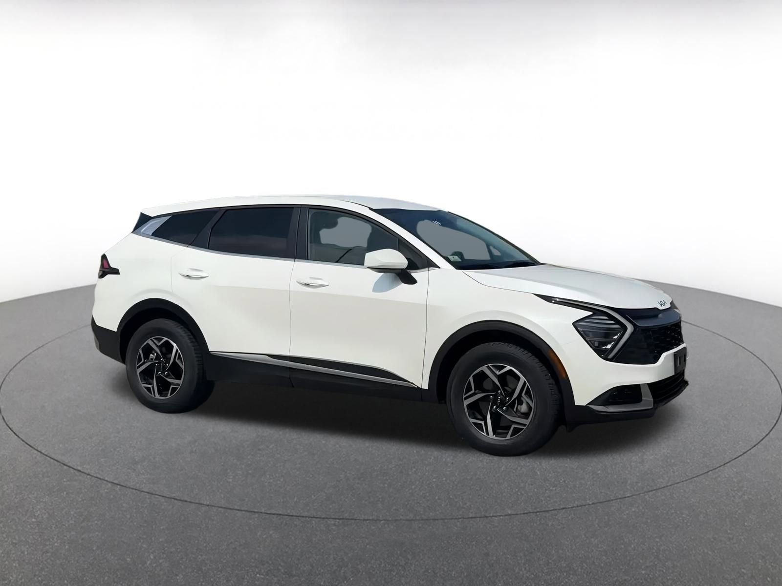 Thumbnail: 2024 Kia Sportage - 2