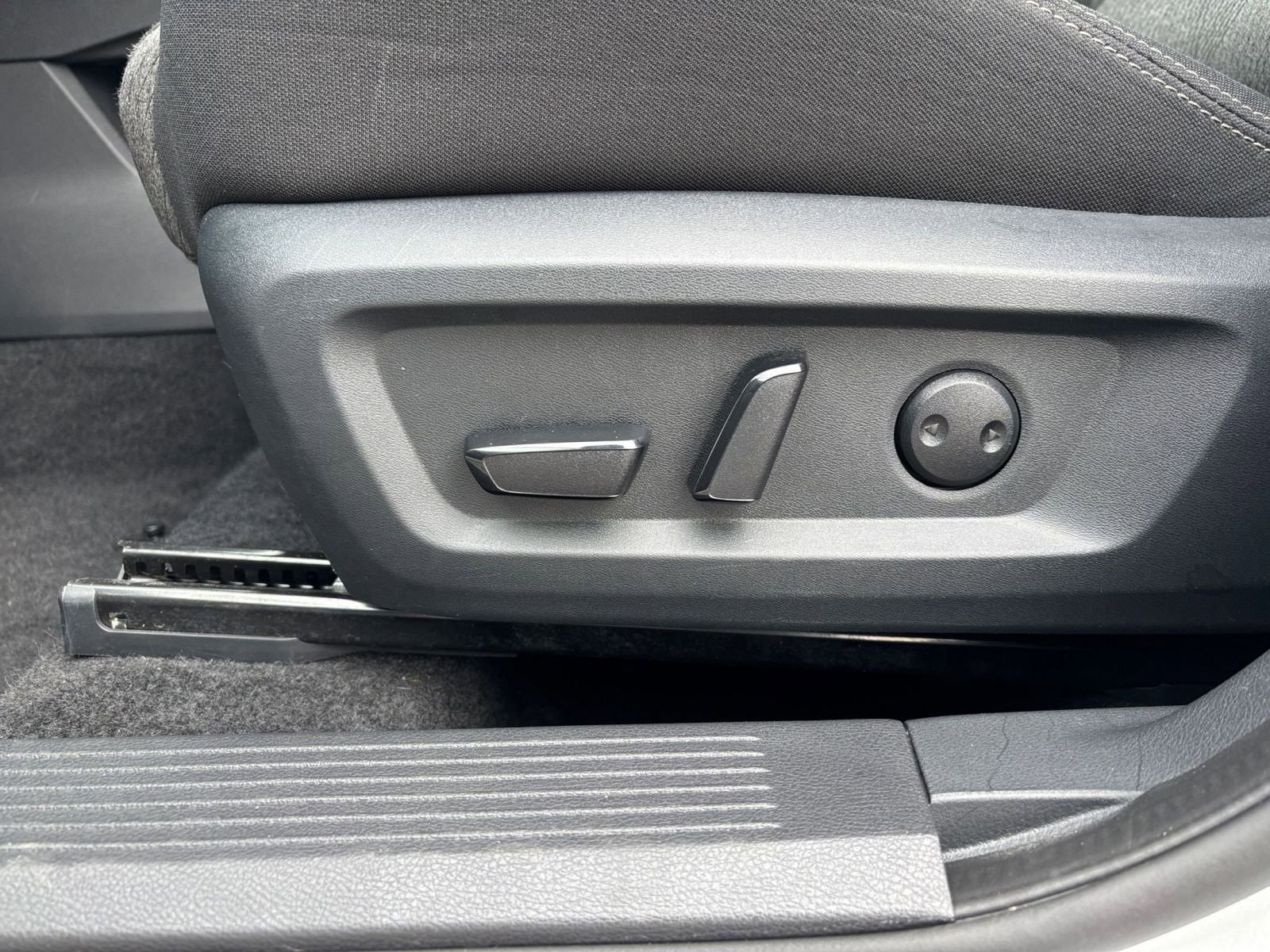 Thumbnail: 2025 Nissan Rogue - 22