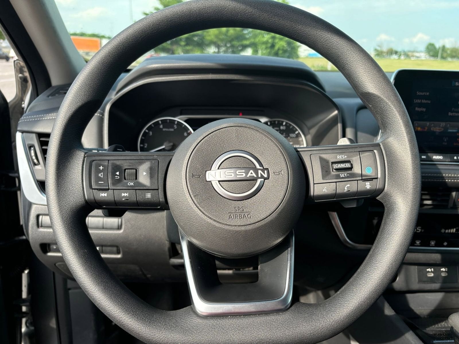 2024 Nissan Rogue SV 28