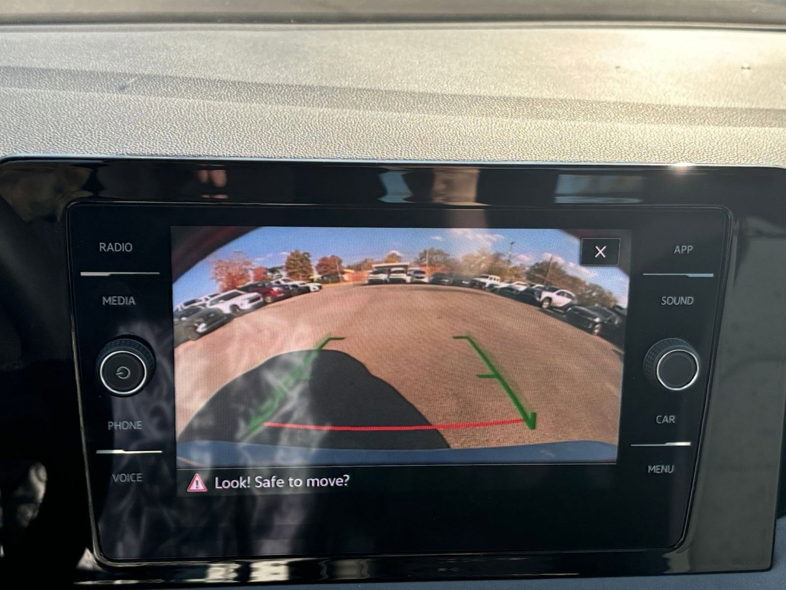 Thumbnail: 2025 Volkswagen Jetta - 17