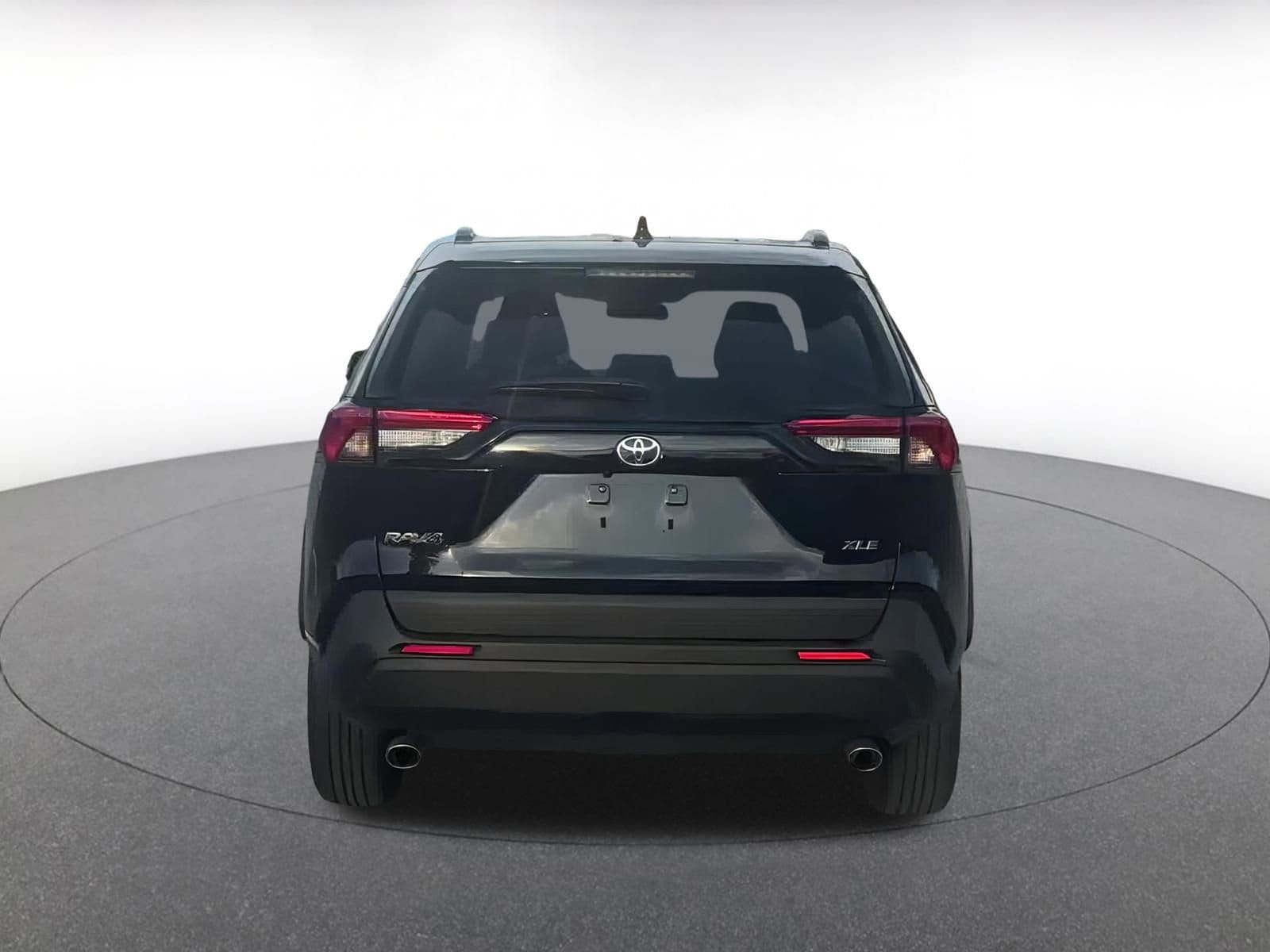 Thumbnail: 2025 Toyota RAV4 - 11