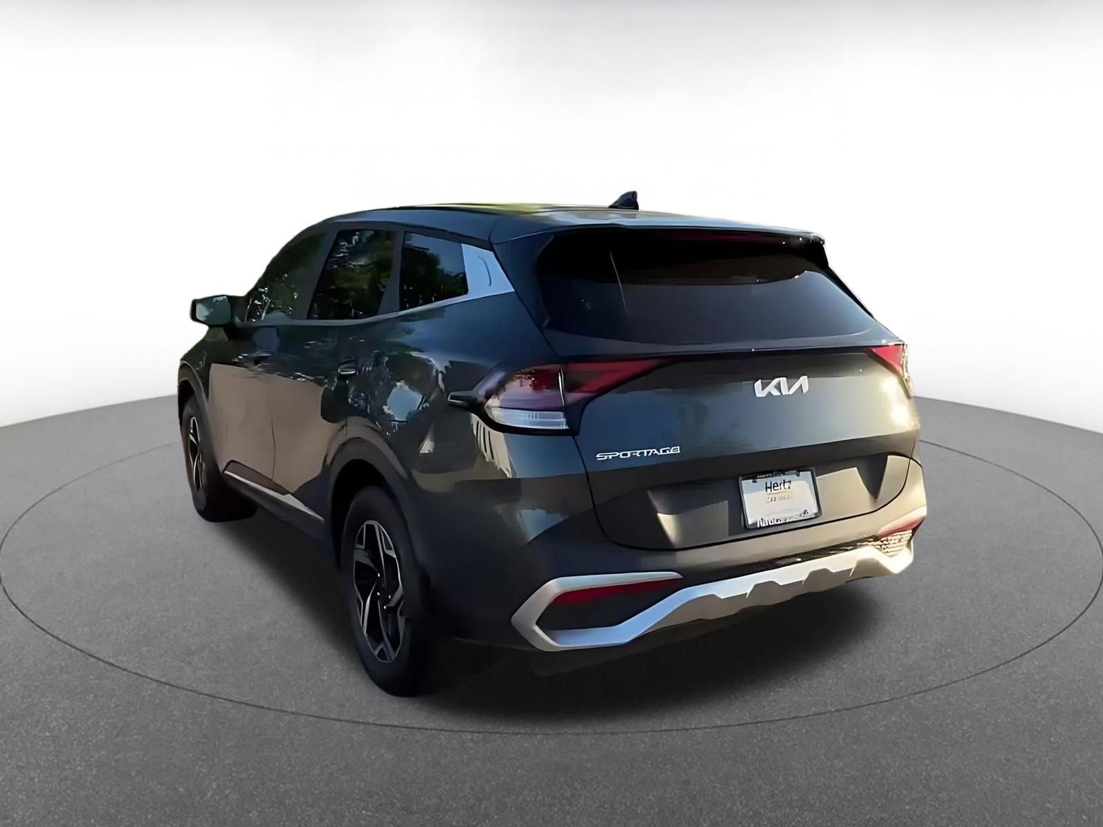 Thumbnail: 2024 Kia Sportage - 10