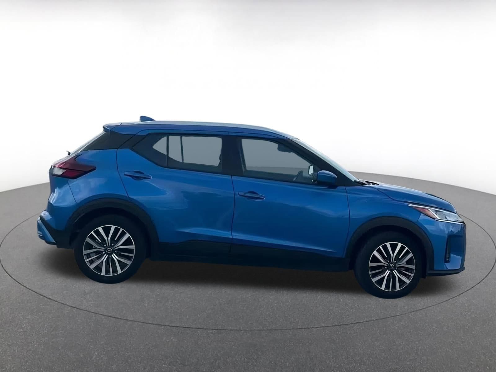 Thumbnail: 2024 Nissan Kicks - 13