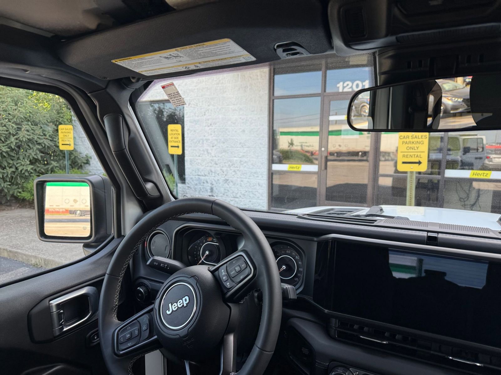 Thumbnail: 2025 Jeep Wrangler - 33