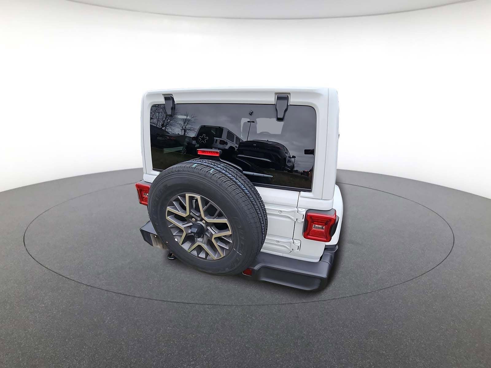 Thumbnail: 2025 Jeep Wrangler - 4