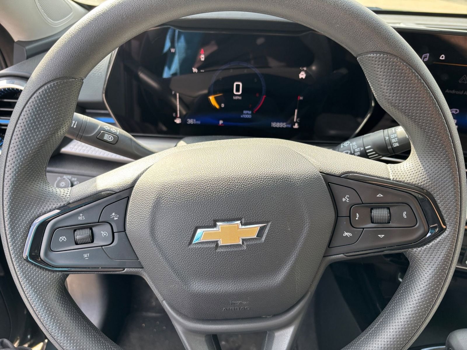 Thumbnail: 2025 Chevrolet Trax - 27