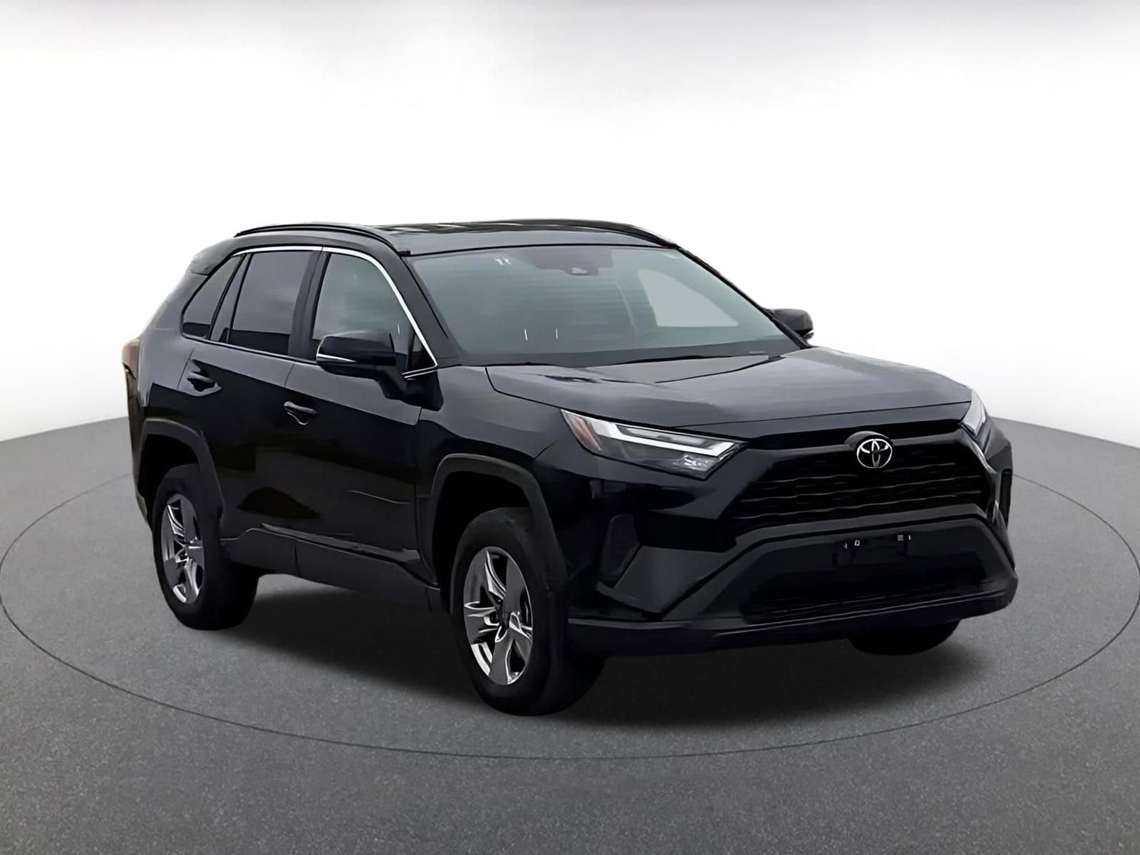 Thumbnail: 2025 Toyota RAV4 - 3