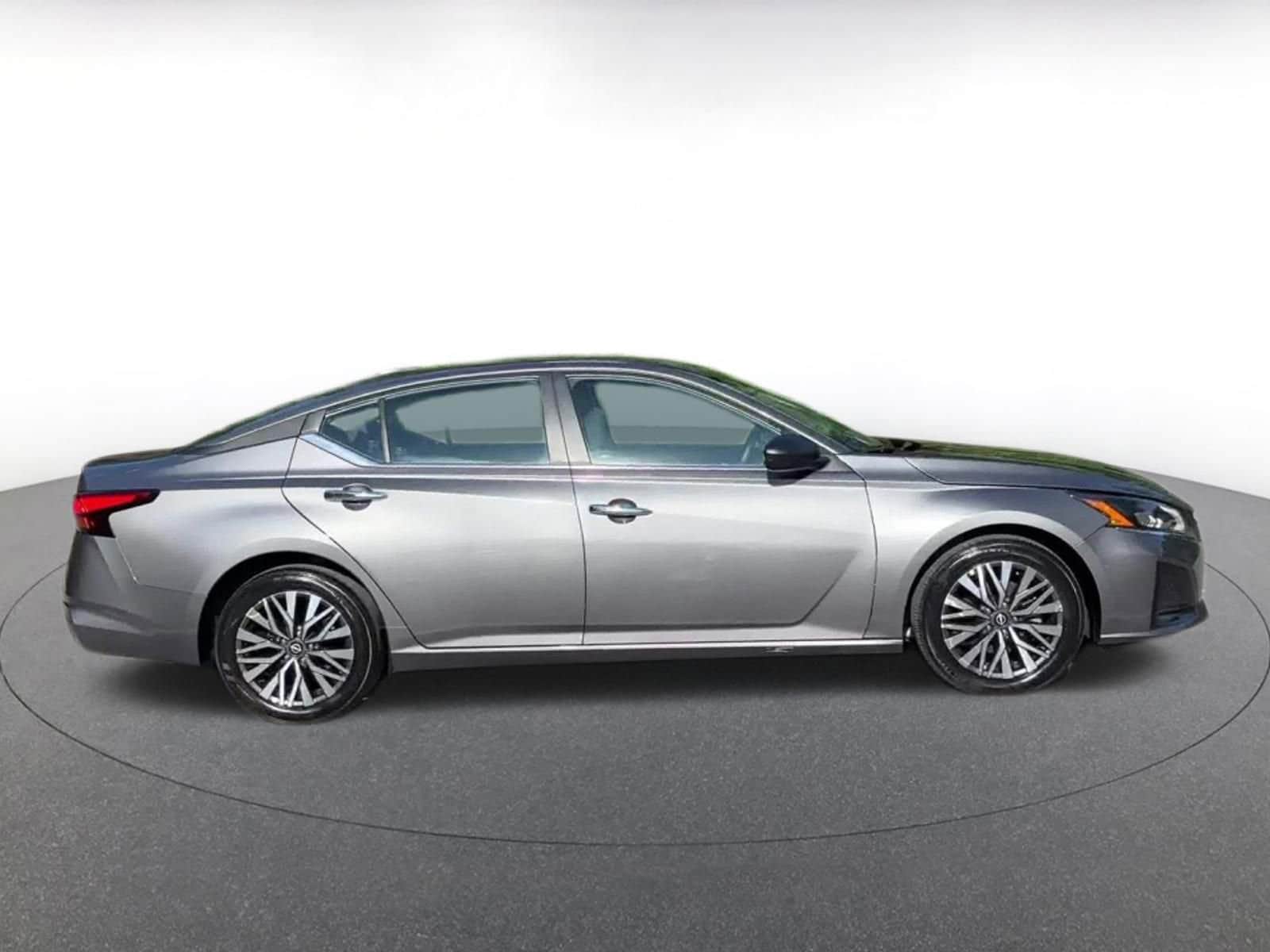 Thumbnail: 2025 Nissan Altima - 16