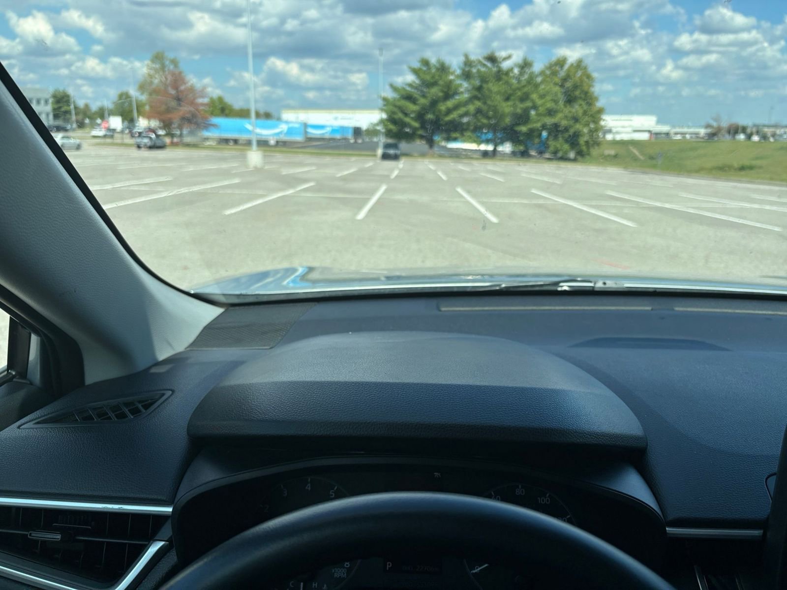 Thumbnail: 2025 Toyota Corolla Cross - 33